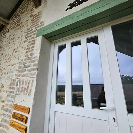 Domaine De La Dolce De La Riviere Gaudreville-la-Riviere