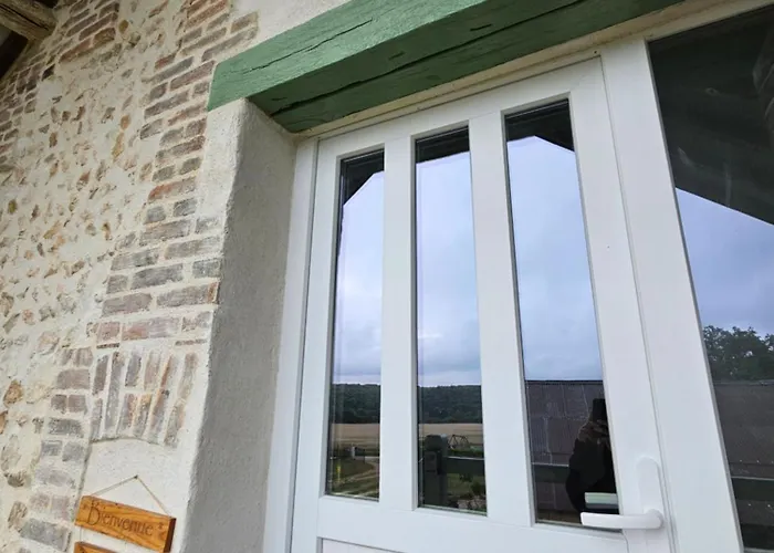 Domaine De La Dolce De La Riviere Gaudreville-la-Riviere